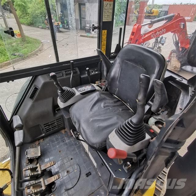 Komatsu PC 35 M-2 Minikoparki