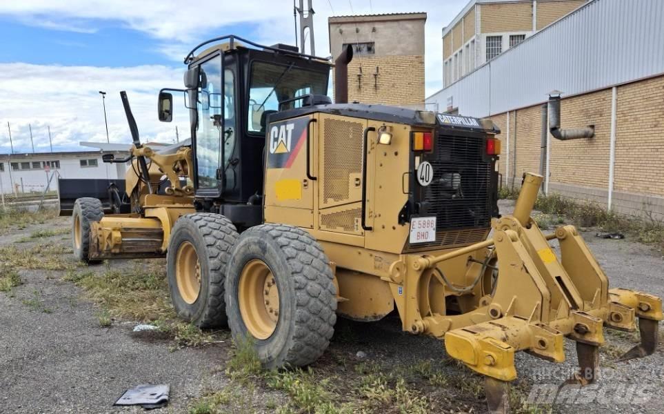 CAT 140 M Równiarki