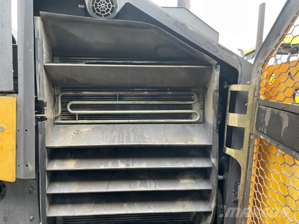 Volvo P7820C Rozściełacze do asfaltu