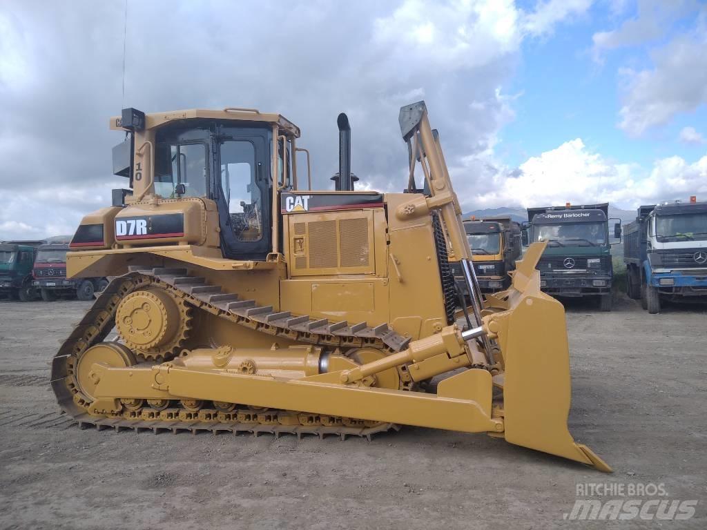 CAT D 7 R Spycharki