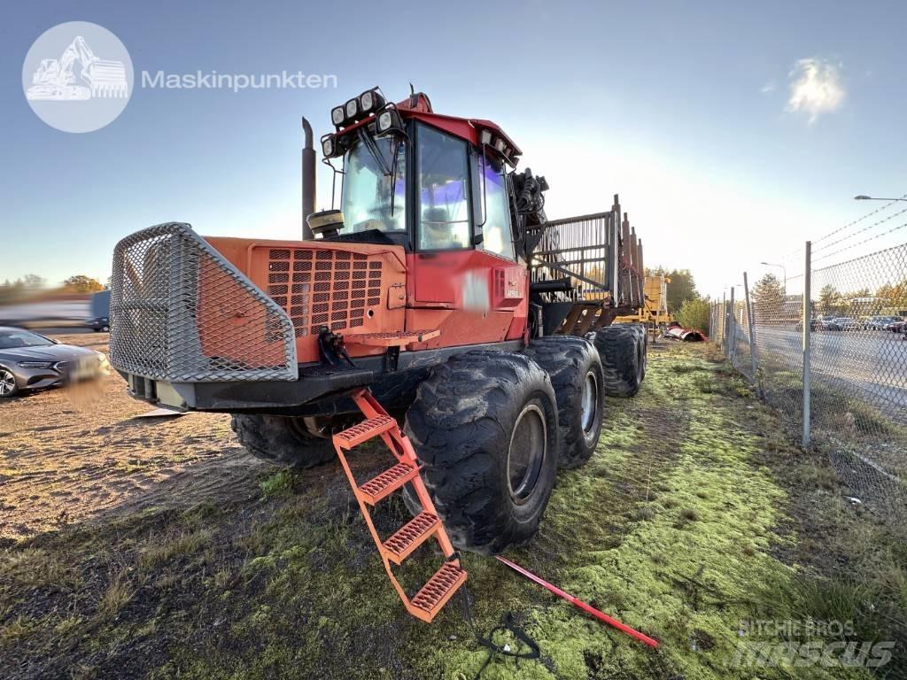 Valmet 890.3 Forwardery