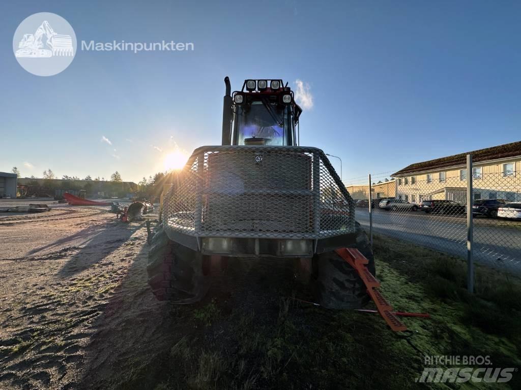 Valmet 890.3 Forwardery
