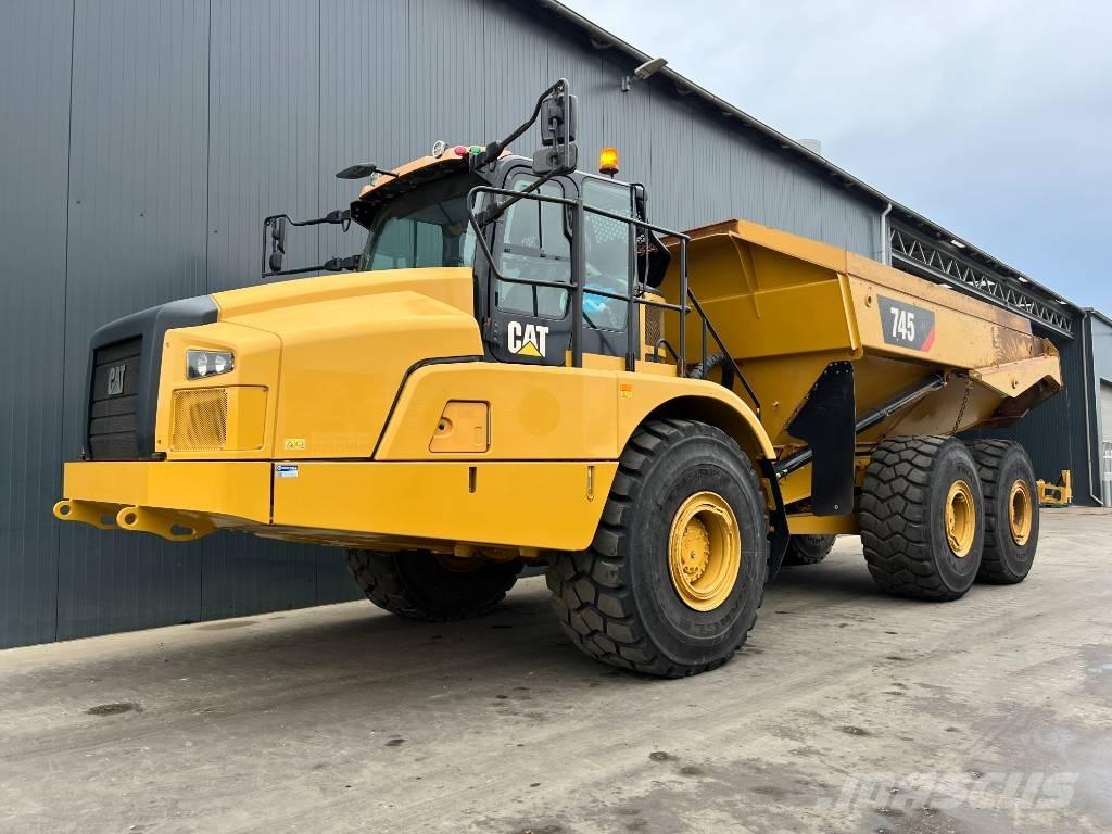 CAT 745 Wozidła przegubowe