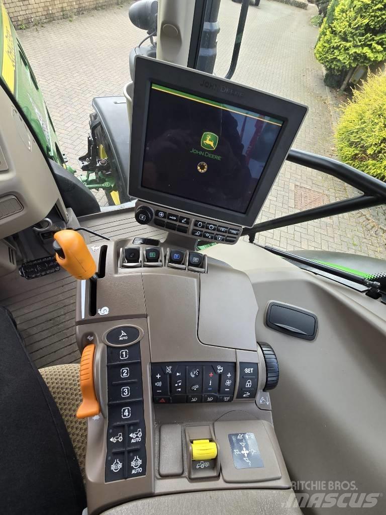 John Deere 6120 R Ciągniki rolnicze
