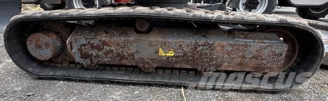 Takeuchi TB 230 Minikoparki