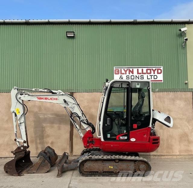 Takeuchi TB 230 Minikoparki