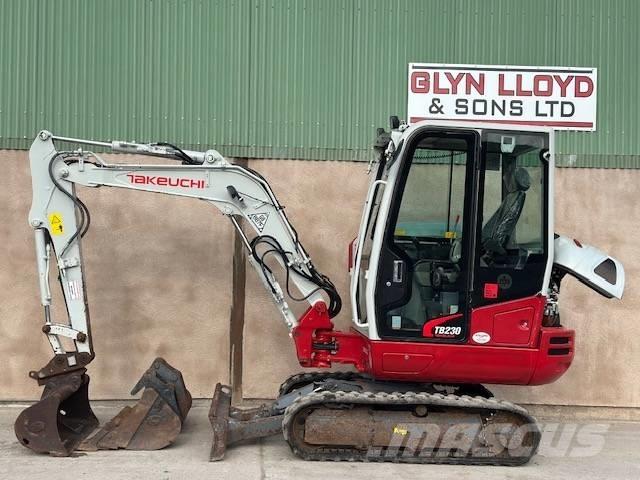Takeuchi TB 230 Minikoparki