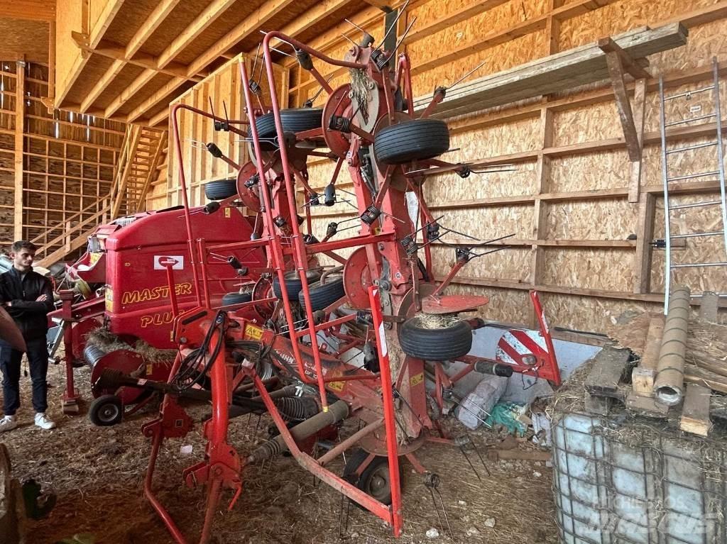 Kuhn GF10812 Zgrabiarki i przetrząsacze