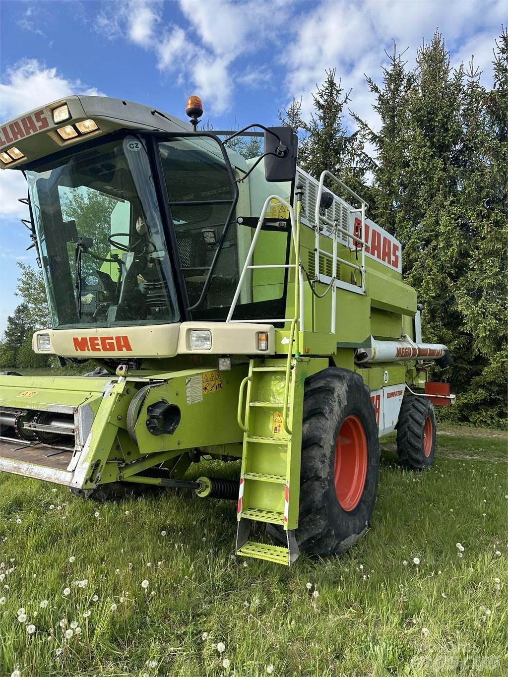 CLAAS Mega 208 Kombajny zbożowe