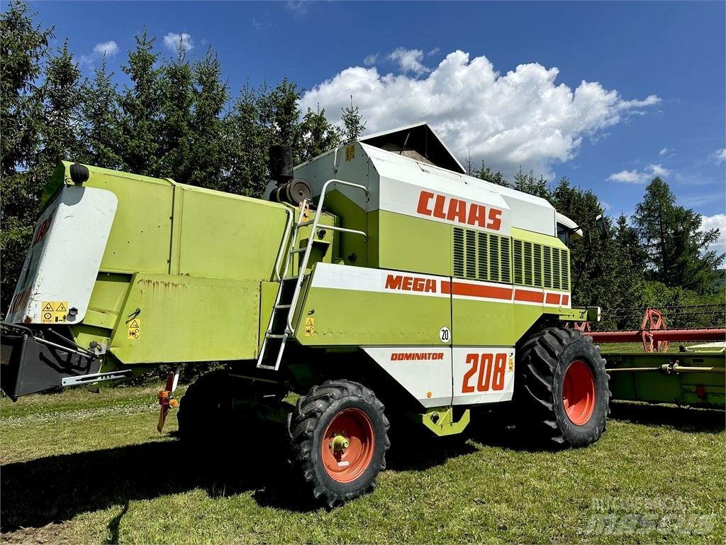 CLAAS Mega 208 Kombajny zbożowe
