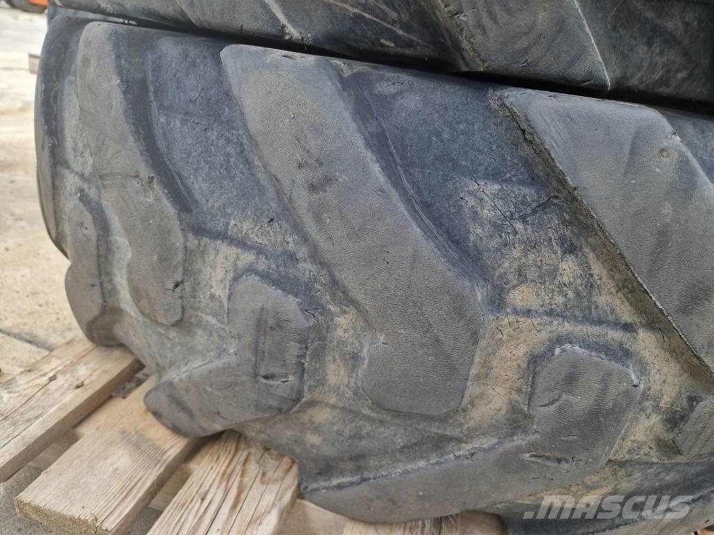 Manitou MT 1335 1440 Opony, koła i felgi