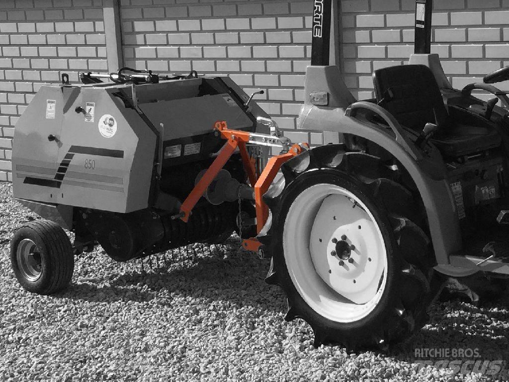  Komondor SBV-800 Prasy zwijające