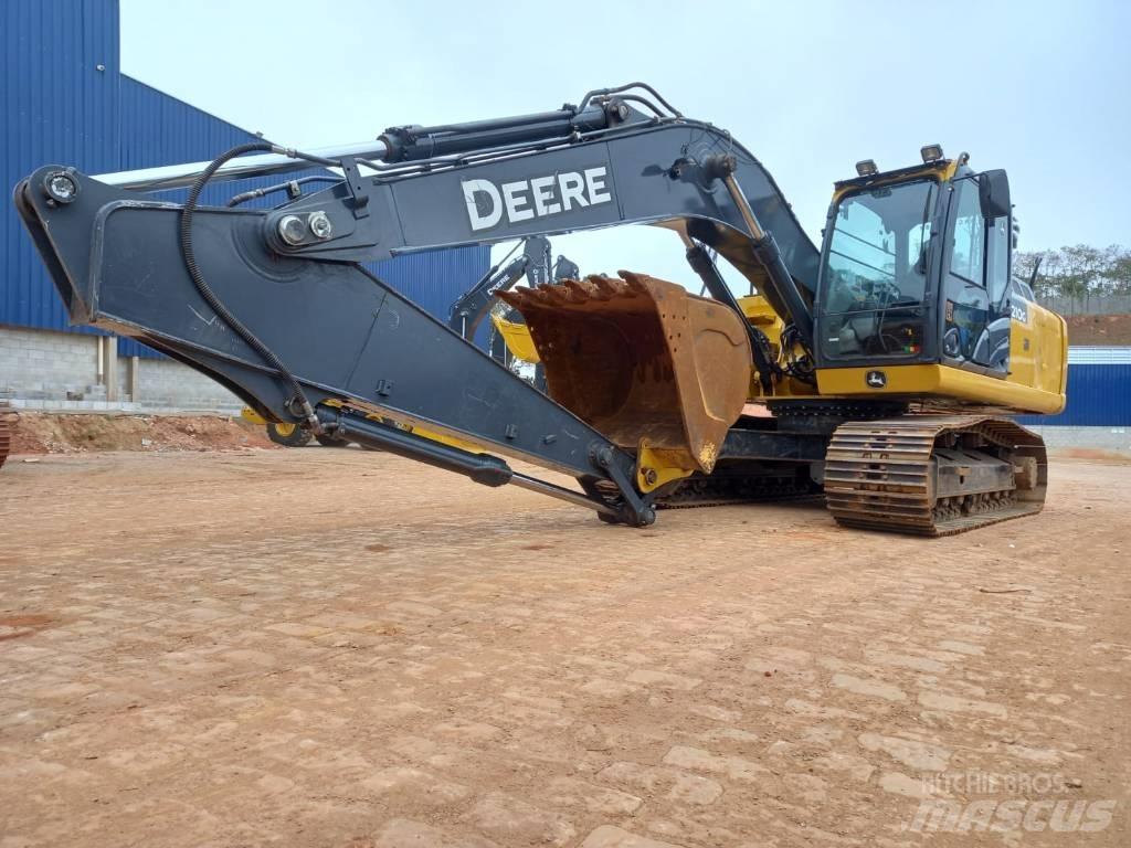 DEERE 210G Koparki gąsienicowe