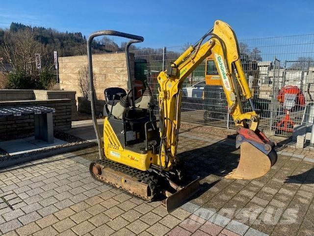 New Holland E 09 SR Minikoparki