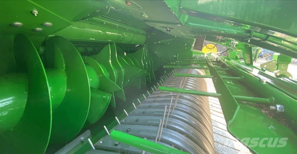 John Deere V461M Prasy zwijające
