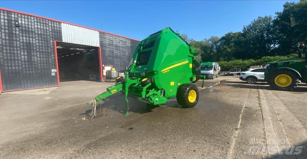 John Deere V461M Prasy zwijające