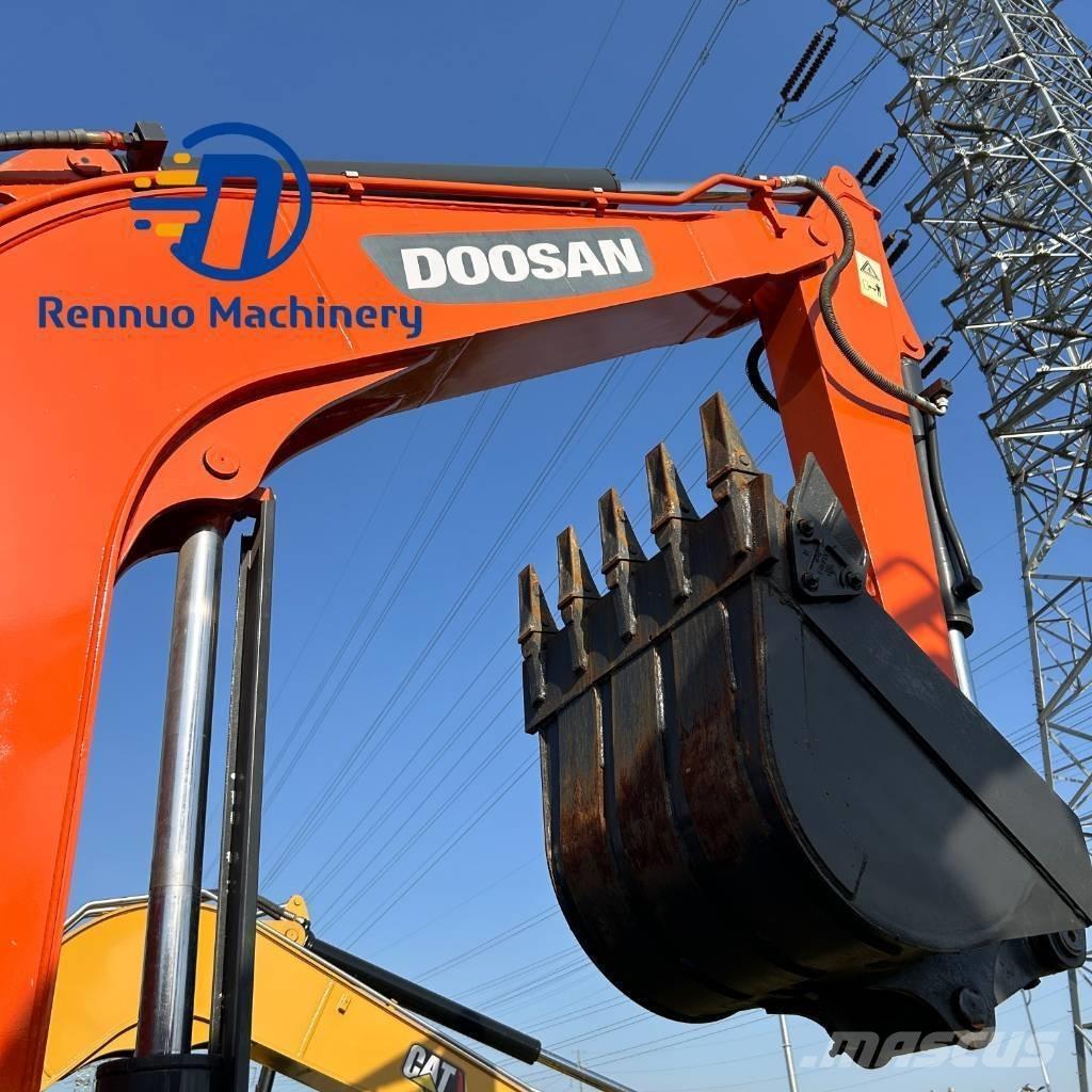 Doosan DX 60 Koparki gąsienicowe