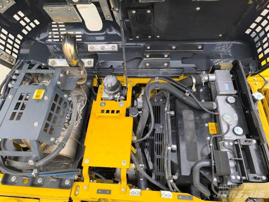 Komatsu HB 215 LC-3 Koparki gąsienicowe