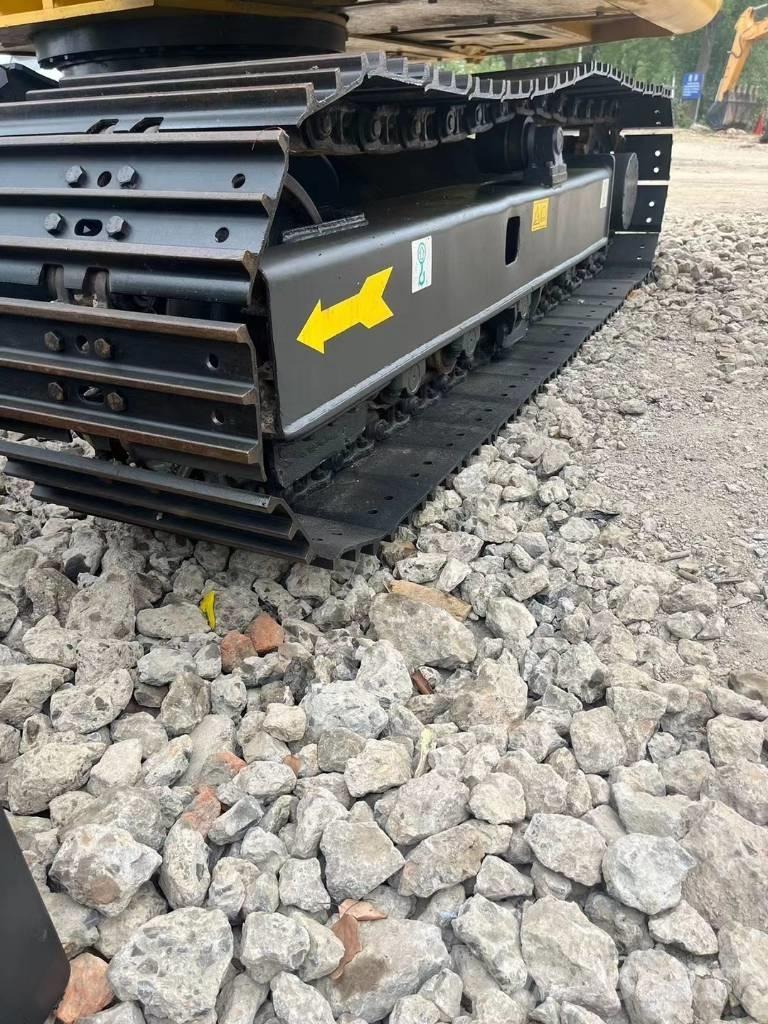 Komatsu PC70-8 Midikoparki  7t - 12t