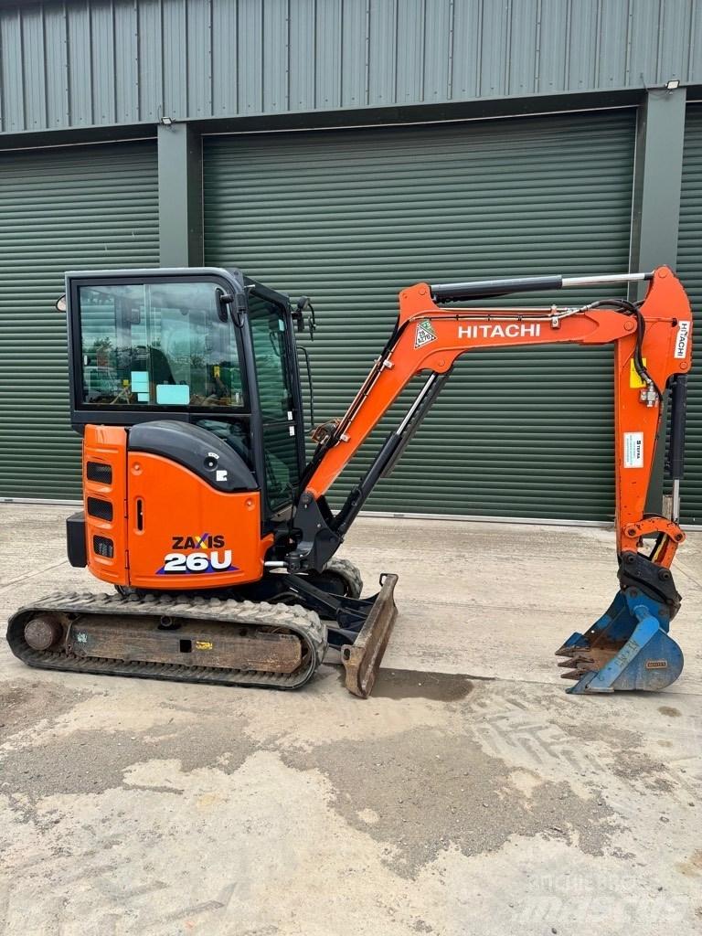 Hitachi ZX 26 U-6 CR Minikoparki