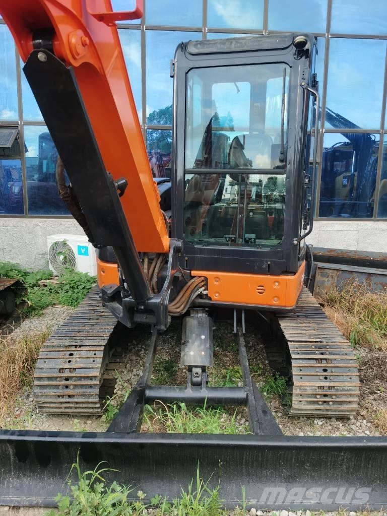 Hitachi ZX 50 U Minikoparki