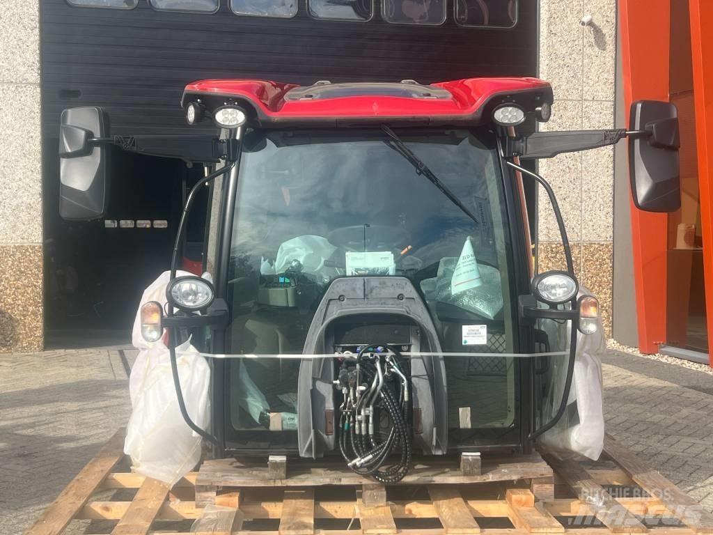 CASE MAXXUM / PUMA Kabina i wnętrze