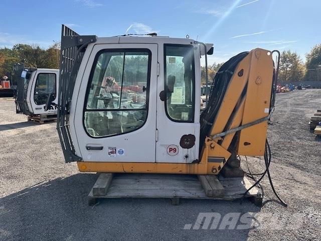 Liebherr A 934 C HD Kabiny i wnętrze