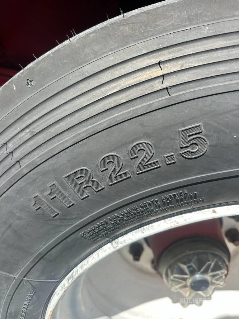 Fruehauf Flatbed Platformy / Przyczepy z otwieranymi burtami