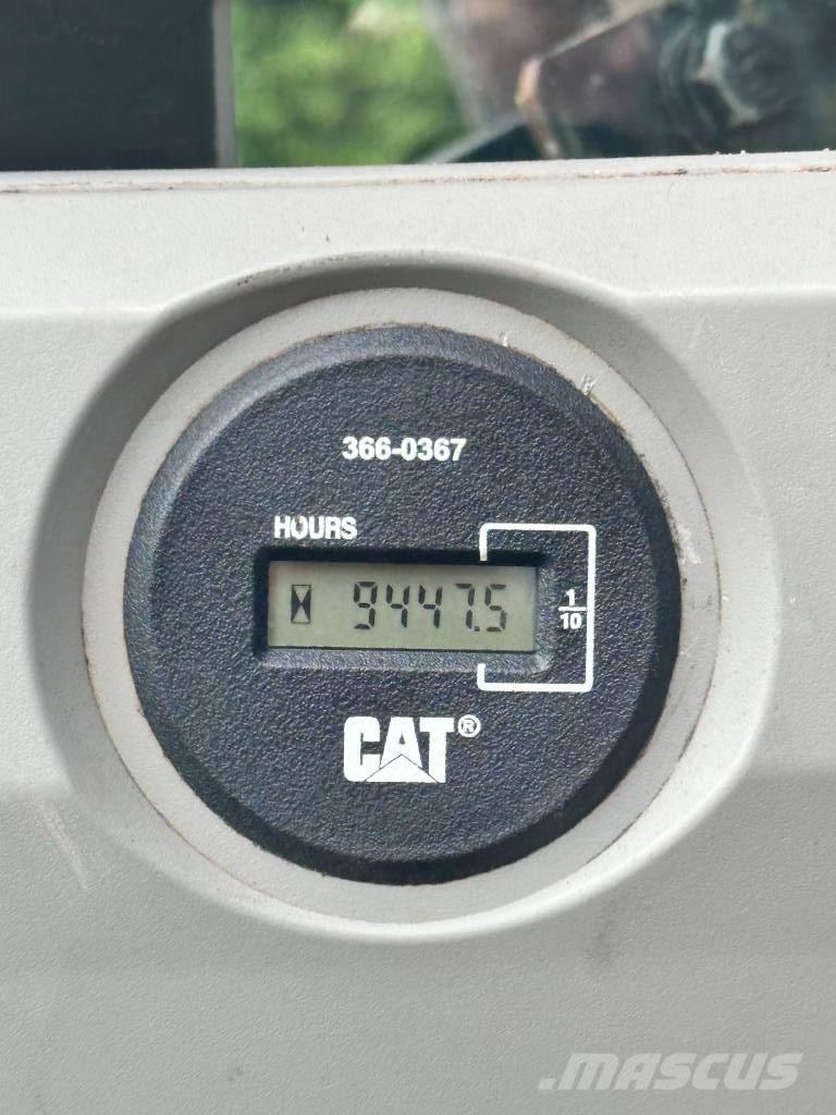 CAT 320 EL Koparki gąsienicowe
