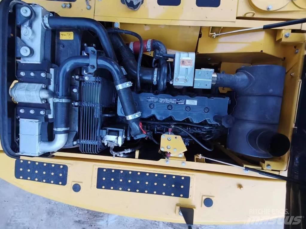 Komatsu PC 210 LC-8 Koparki gąsienicowe