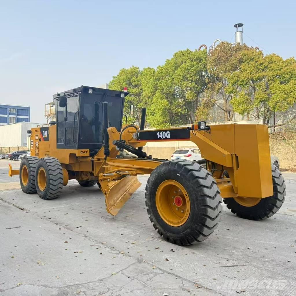 CAT 140 G Równiarki