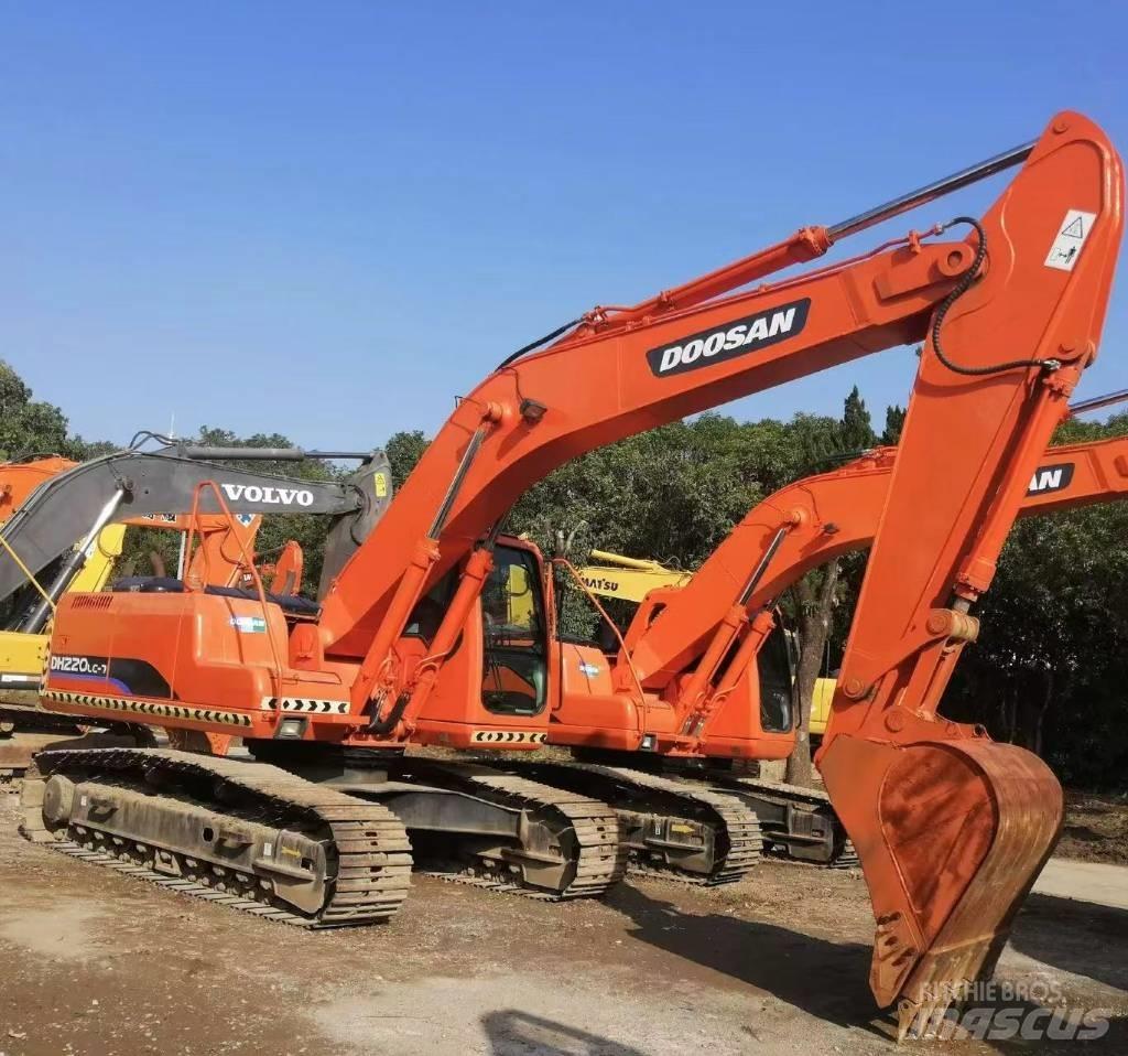 Doosan DH 220 Koparki gąsienicowe