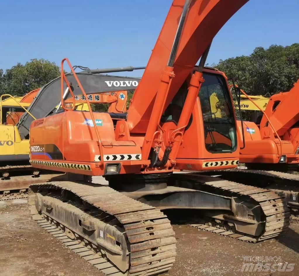 Doosan DH 220 Koparki gąsienicowe