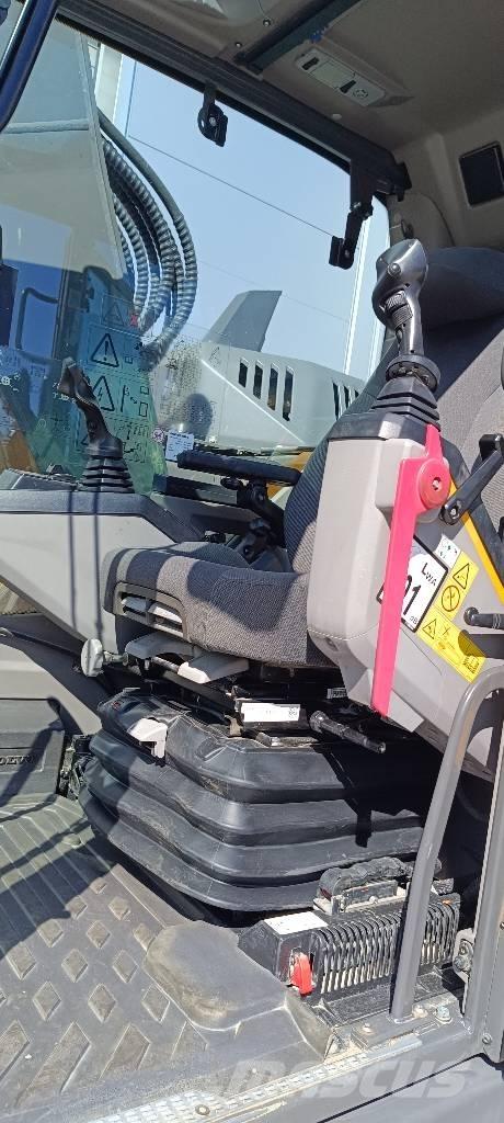 Volvo ECR235EL Koparki gąsienicowe