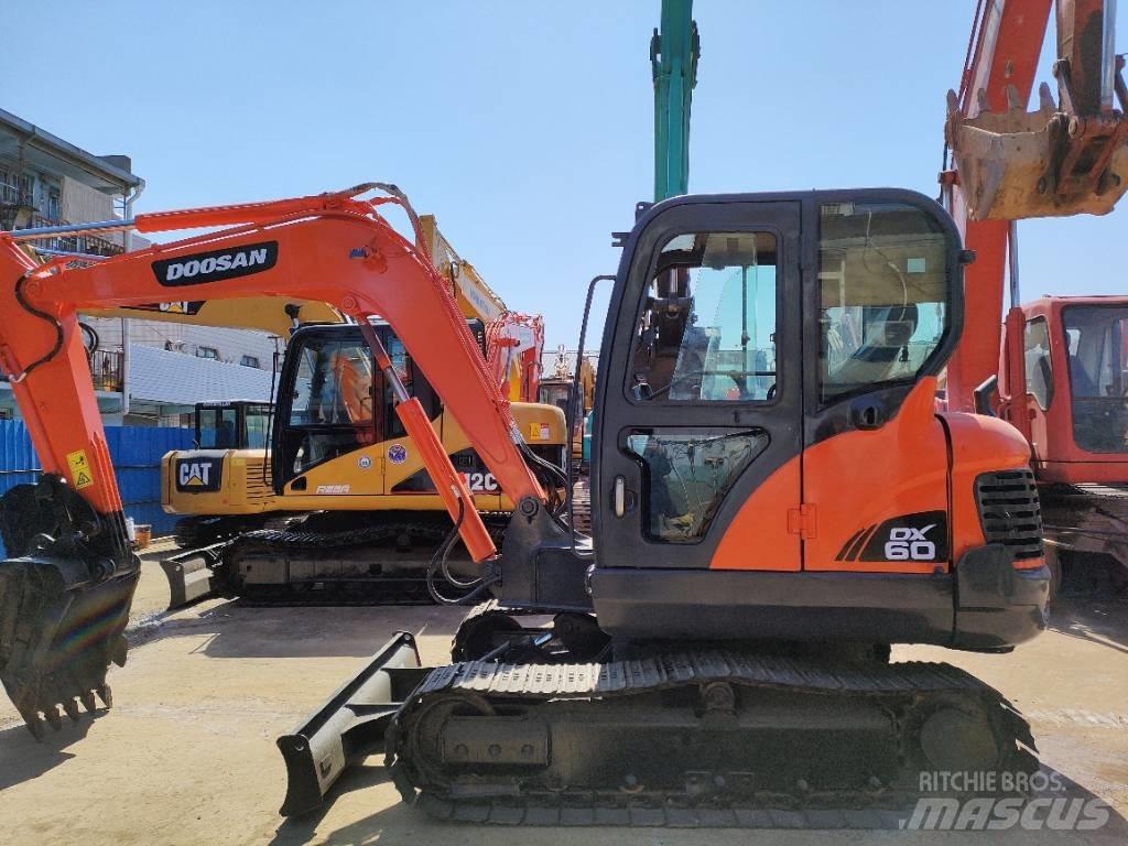 Doosan DX 60 Koparki gąsienicowe
