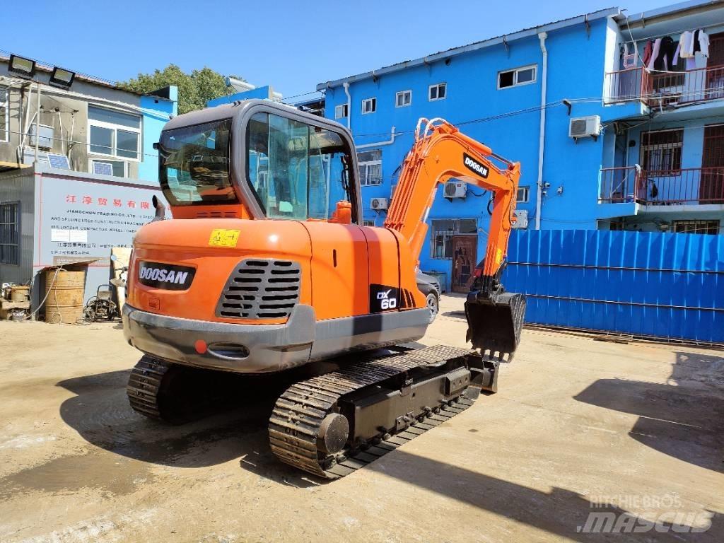 Doosan DX 60 Koparki gąsienicowe