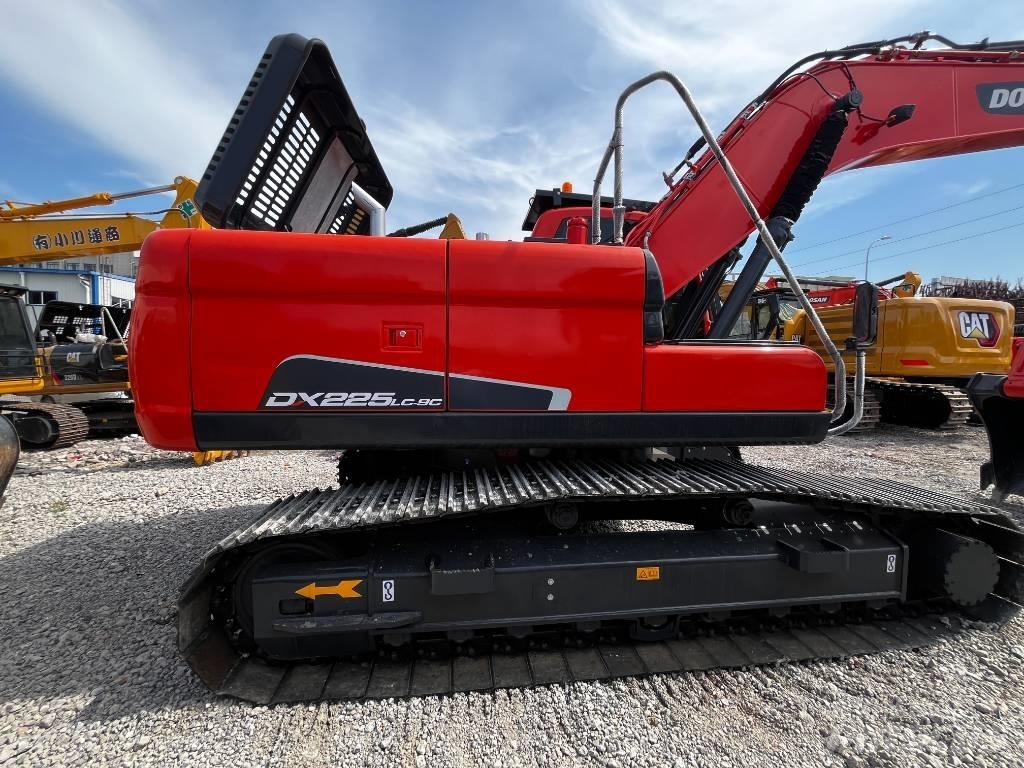 Doosan DX 225 Koparki gąsienicowe