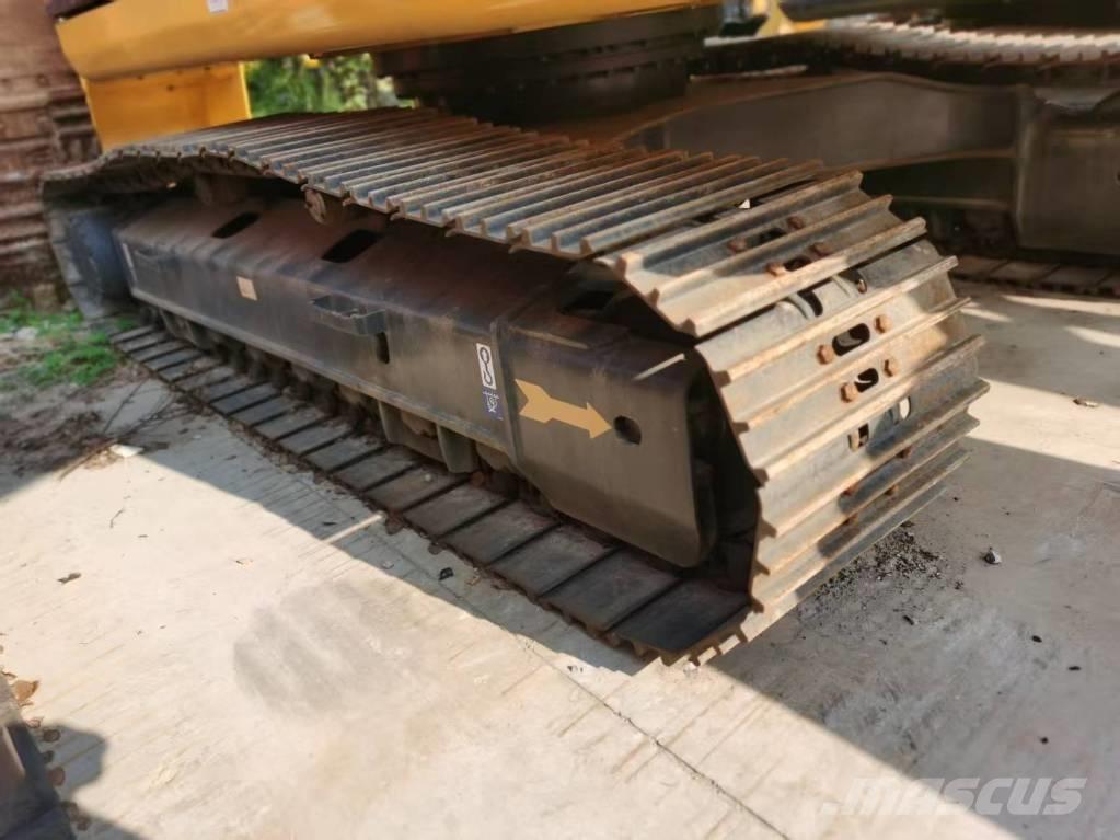 Komatsu PC 220-7 Koparki gąsienicowe