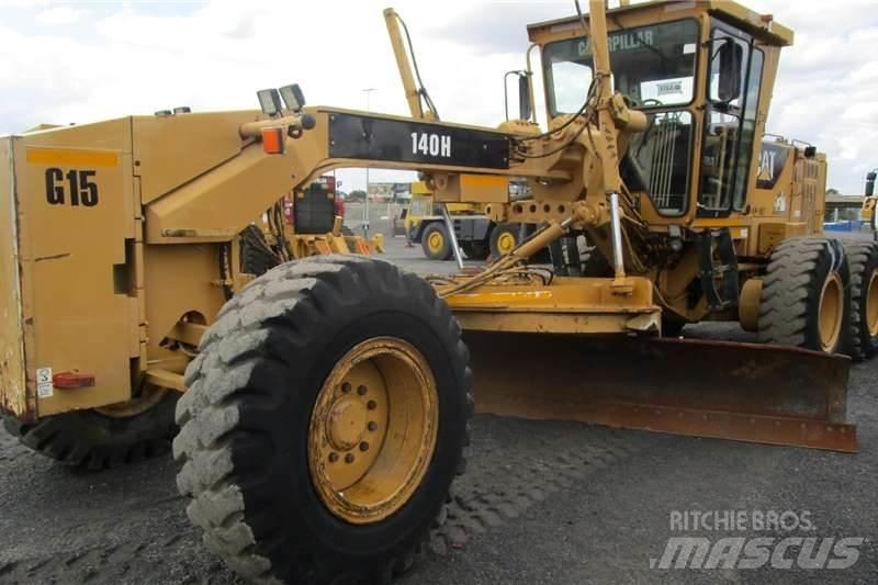 CAT 140H Równiarki