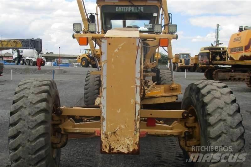 CAT 140H Równiarki