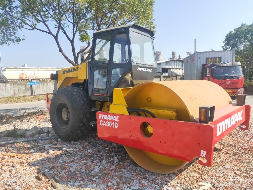 Dynapac CA301D Walce jednobębnowe