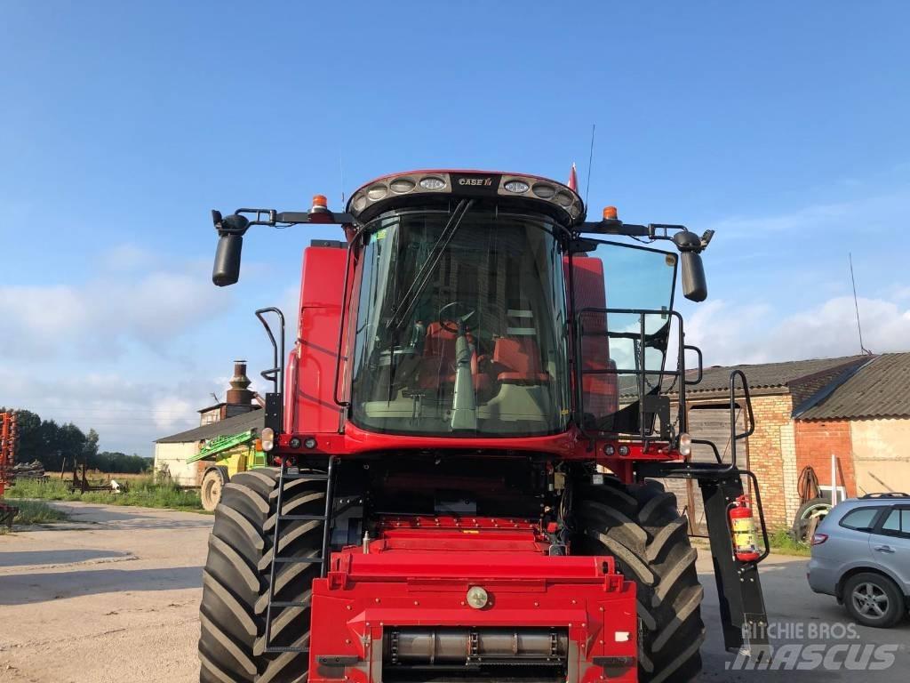CASE AF7150 Kombajny zbożowe