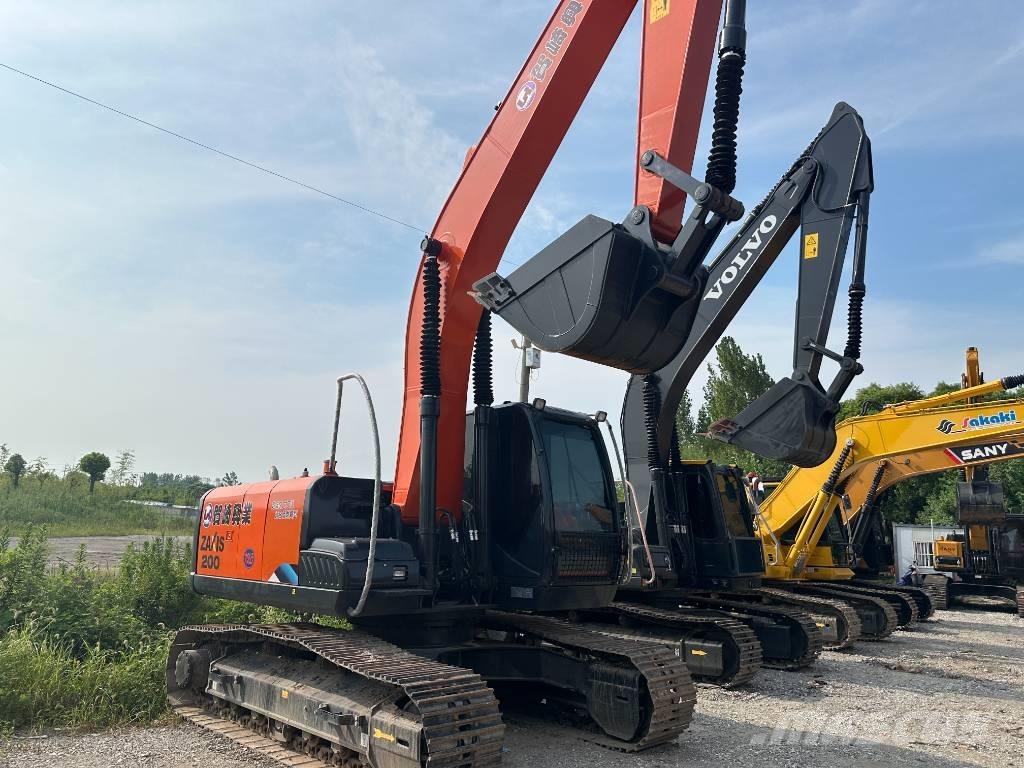 Hitachi ZX200 Koparki gąsienicowe