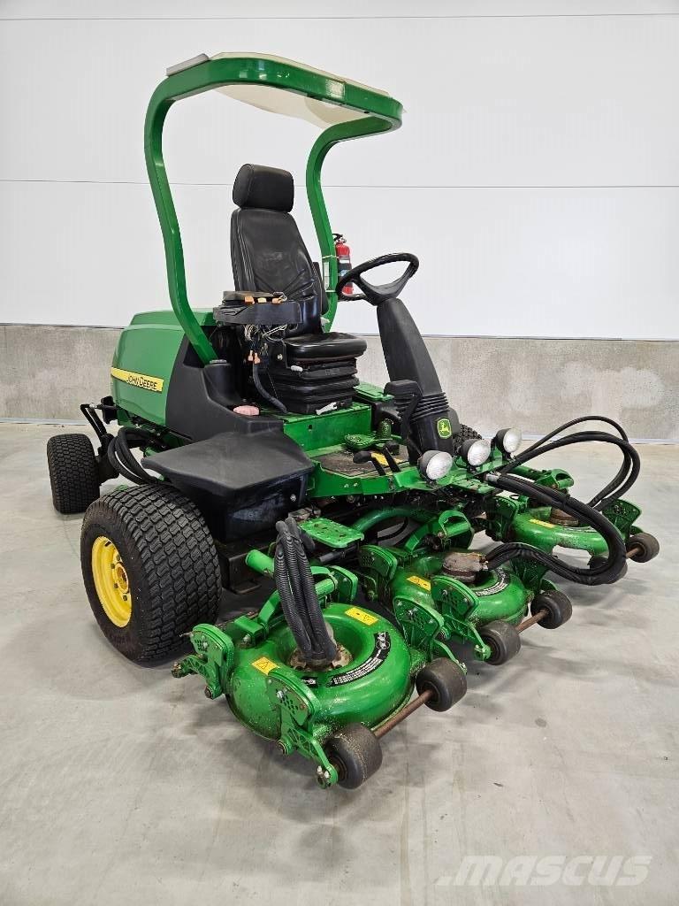 John Deere 8800 Kosiarki ogrodowe