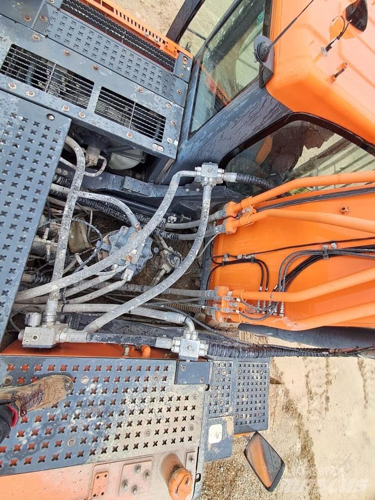 Doosan DX 420 LC Koparki gąsienicowe