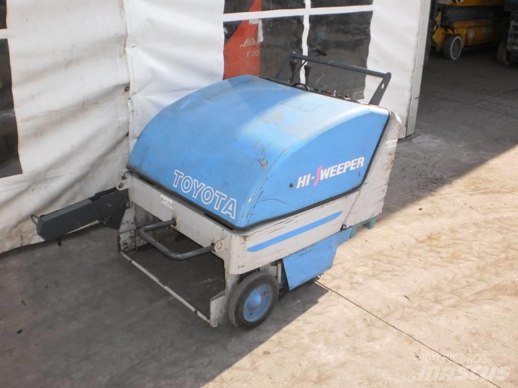 Toyota 4QBW9     V-1769 Komunalne - Inne