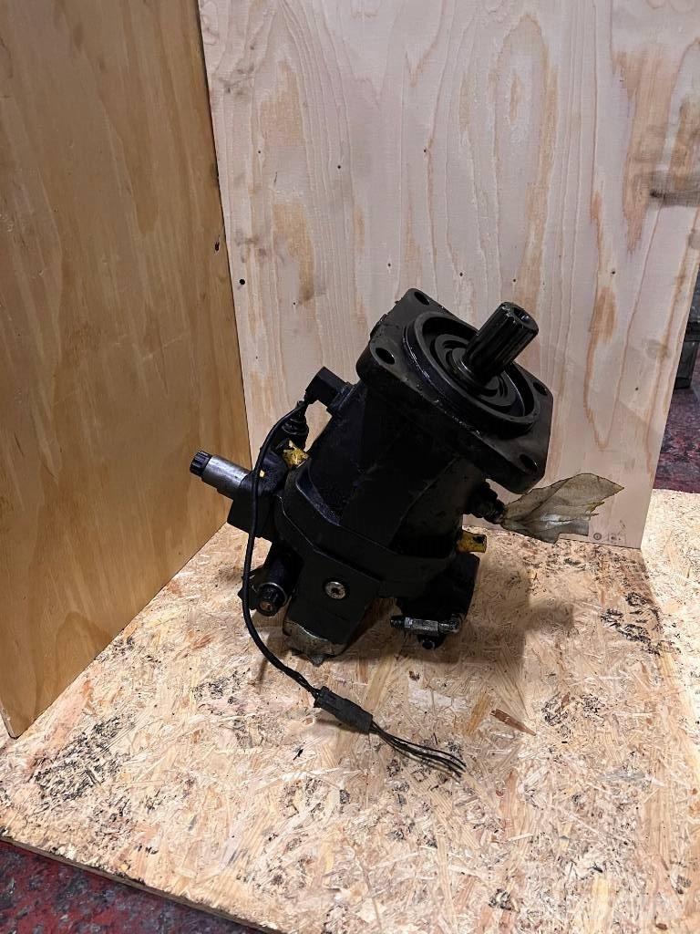 John Deere F062899 Hydraulika