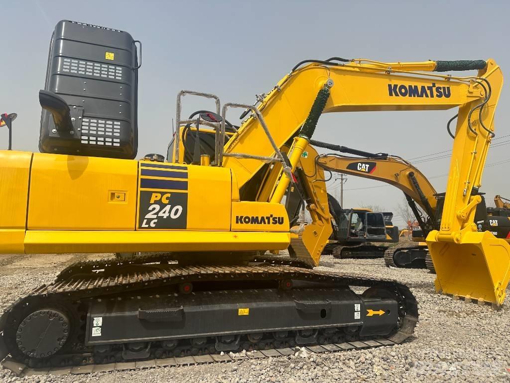 Komatsu PC 240 Koparki gąsienicowe