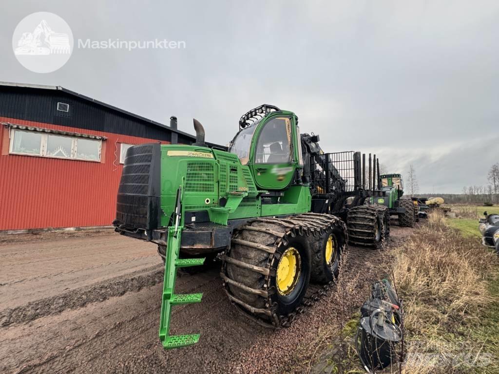 John Deere 1910 G Forwardery