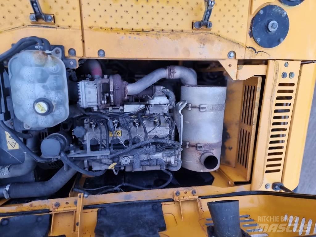JCB JS 220 LC Koparki gąsienicowe